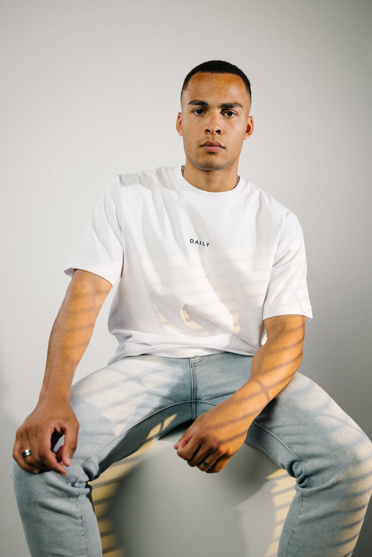 T-SHIRT 01